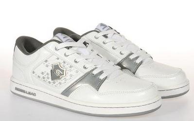 刚新买的鞋子有味道怎么办