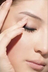 画眼妆的步骤 画眼妆的步骤教程图解