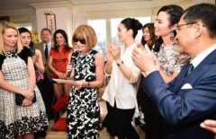 ʱ�н��˹���������� Ϊ�й���ΰ��Ů��Ա