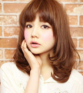 圆脸刘海发型图片 最新圆脸刘海发型图片