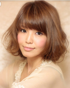 长脸女生短发发型 长脸女生短发发型图片