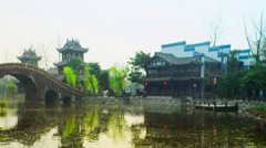 �ɶ���ʲô���� ��ɫ�������Ϫ