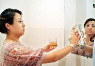如何擦拭镜子 擦拭镜子的方法