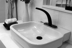 水龙头漏水怎么办 水龙头怎么保养