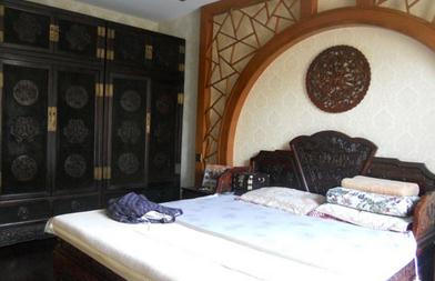 ���������¹���ɫ����