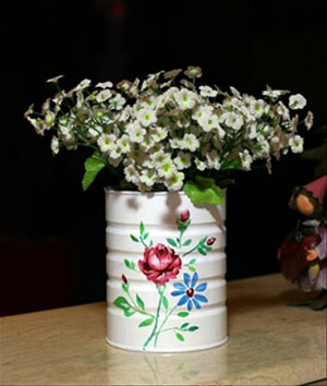 废物利用奶粉罐 奶粉罐变身艺术花瓶