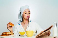 �ļ�Ů����γ���͸����� ��͵Ľ���