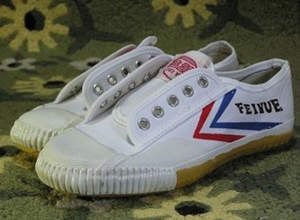 ������Զ��ʲôЬ�Ӻ�