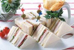 ��Щʳ��������˯�� Ů�Գ�ʲôʳ������˯��