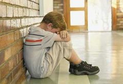 ��α����Ա����� �����Լ�������ѹ