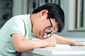 如何鉴别真假性近视 鉴别真假性近视方法