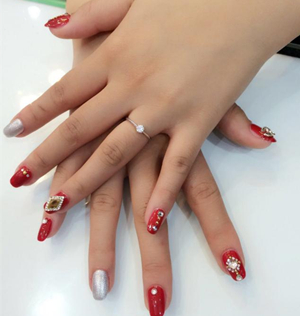 指甲油如何涂 如何涂指甲油