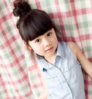 小女孩发型绑扎方法 简单的小女孩发型绑扎方法