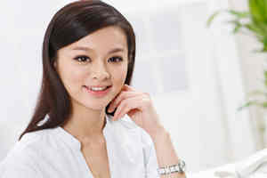 如何画最美求职妆容 最美求职妆容的画法