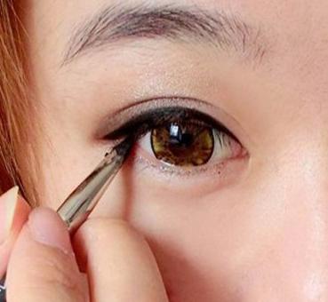 约会妆的画法 甜美约会妆的画法