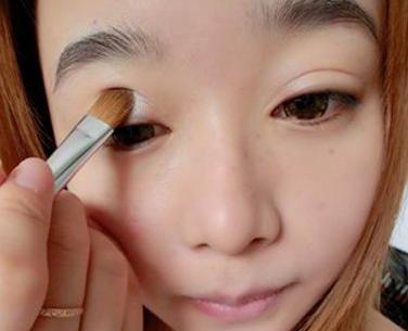 约会妆的画法 甜美约会妆的画法