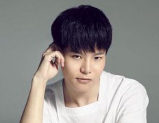 Ů����������ʦ��������