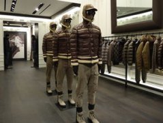 ôMoncler޷ Moncler޷𷽷