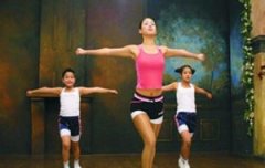 20����ô˯ǰ�����˶� ��ʲô�˶���������