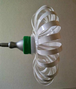 旧物改造diy之酸奶瓶改造漂亮花朵台灯灯罩