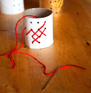 简单的旧物改造创意小笔筒教程