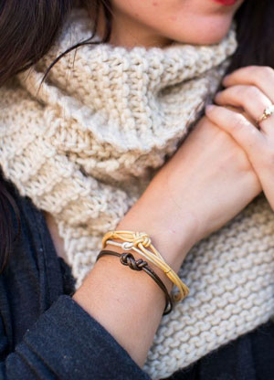 编织手链教程 如何编织另类手链