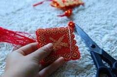 手工DIY平安福车挂的做法