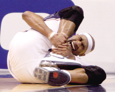 脚扭伤肿了怎么办