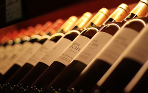 喝红酒的好处和坏处 喝红酒的好处和坏处有哪些