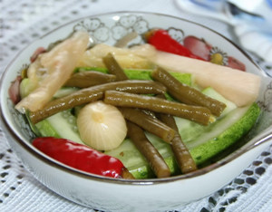 四川特色美食之泡菜的做法