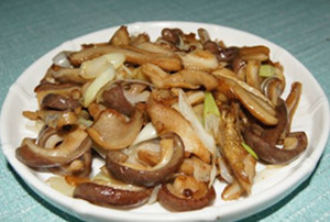 бǵ