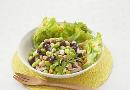 冬季头发干燥怎么办 冬季头发干燥吃什么好