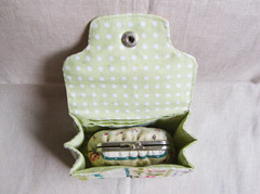 隐藏式口金手拿包