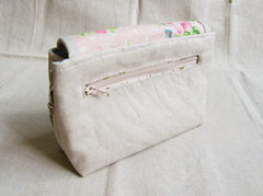 ��ɫõ��С���