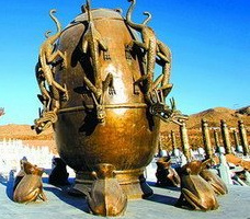 �ܹ������μ�ʥ̳��Ԣ��