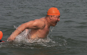 ��Ѫѹ�����Ƿ��ʺ϶�Ӿ ��Ӿ�Ի��ߵĺû�