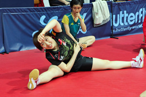 打乒乓球要做什么热身运动 热身运动对乒乓球的好处