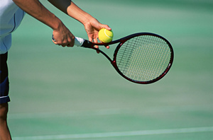 网球比赛的发球技巧 如何在网球比赛发球