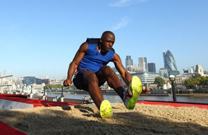 ��������Զ���ܵ�׼ȷ�� ��Զ���ܵ���Ҫ��