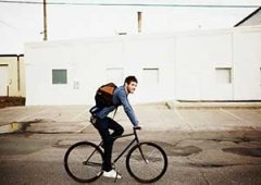 ���г��˶������� ��Щ�˲��ʺ�