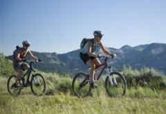 ���г����м��� ���еļ���