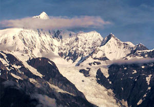 ÷��ѩɽ����С��ʿ