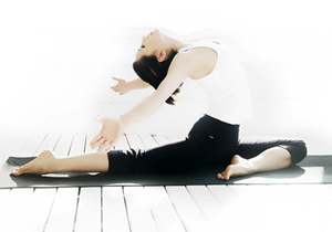 减肥瑜伽动作图片 精准的瑜伽动作图片