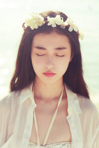 Ů����ͷ������ �����м��ַ���