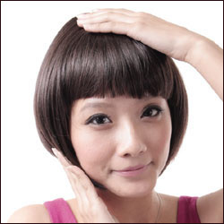 假发怎么带图解 假发的正确带法