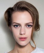 �����ʺ�ʲô���� �������뷢�͵Ĵ���