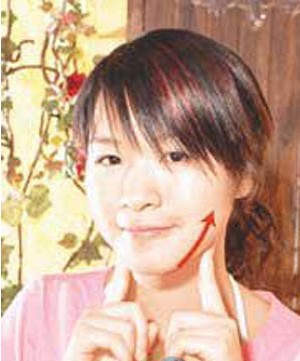 快速瘦脸小妙招 一周练出瓜子脸