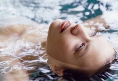 ë�������������а� ���õ�ë�����������Ƽ�