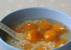 醪糟南瓜汤圆的做法