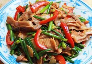 韭苔炒肚条的做法